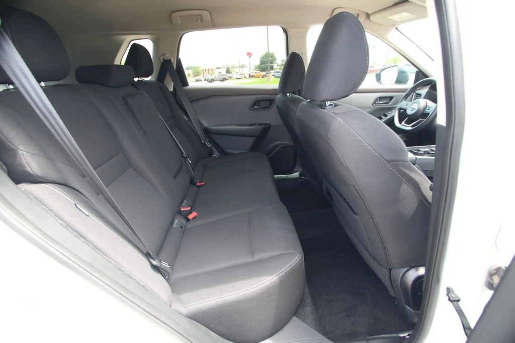 Used 2023 White Nissan S image 9