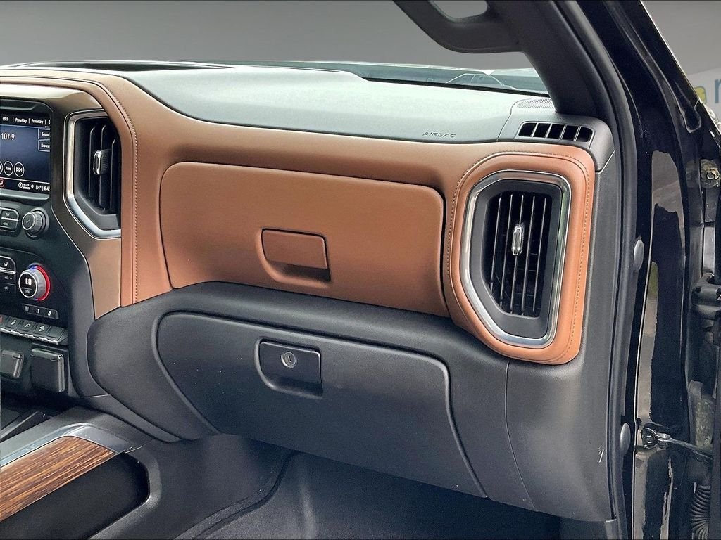 Used 2022 Black Chevrolet High Country image 13