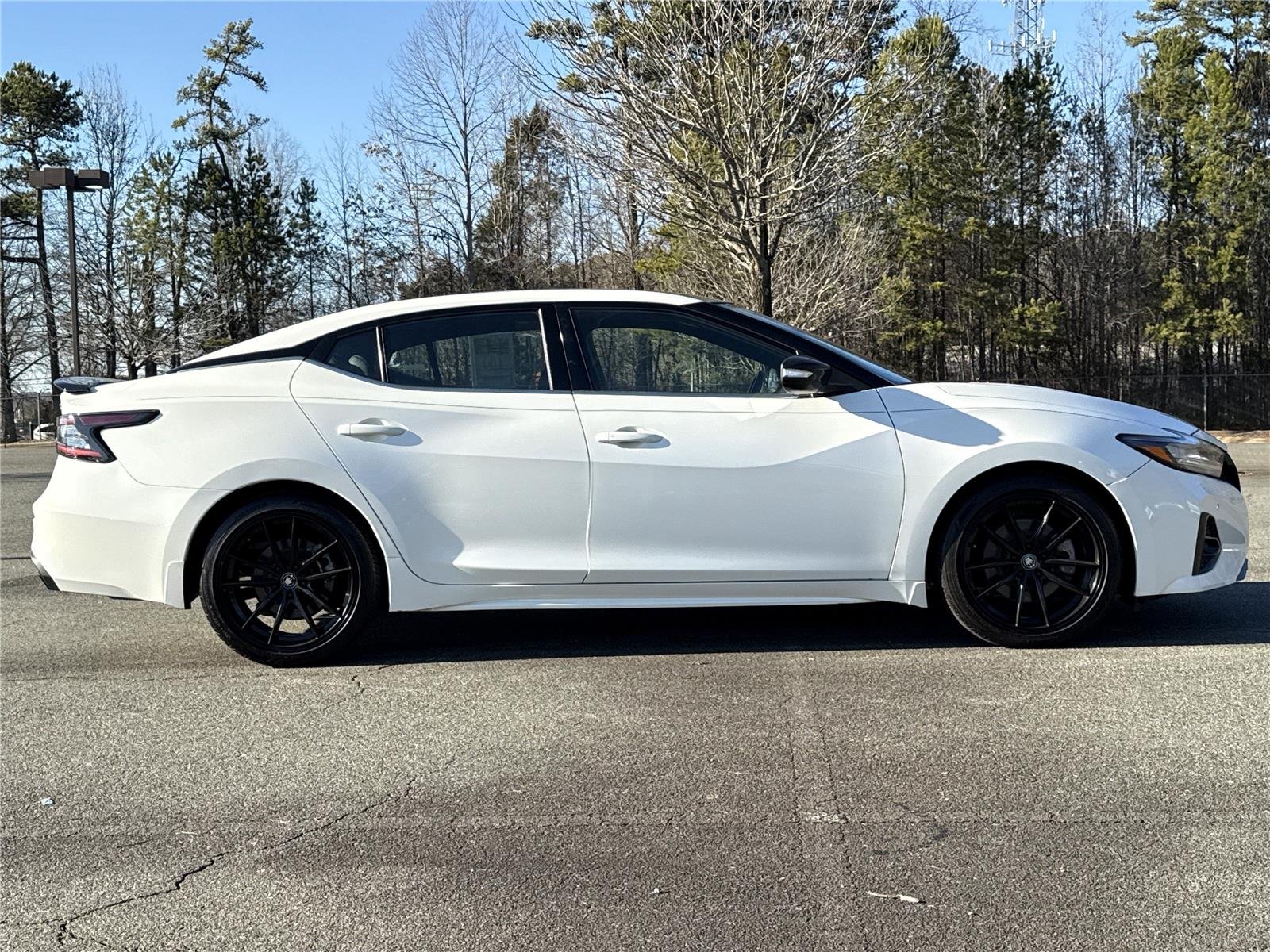 2023 Nissan Maxima SR - Photo 28