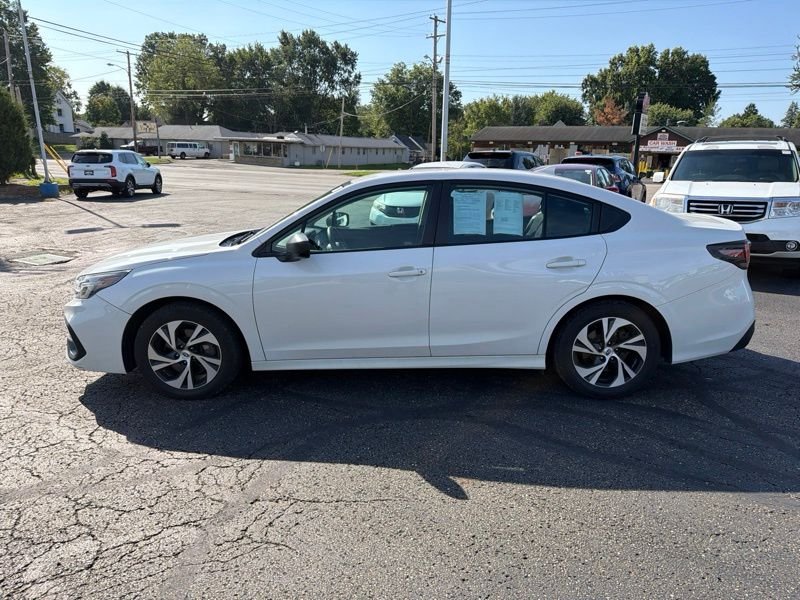 Used 2024 White Subaru Base image 4