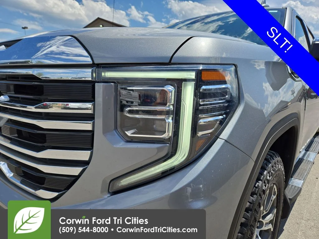 Used 2023  GMC SLT image 6