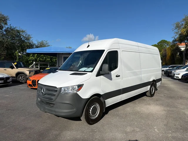 2025 Mercedes-Benz Sprinter 2500 High Roof 4-Cyl Diesel HO