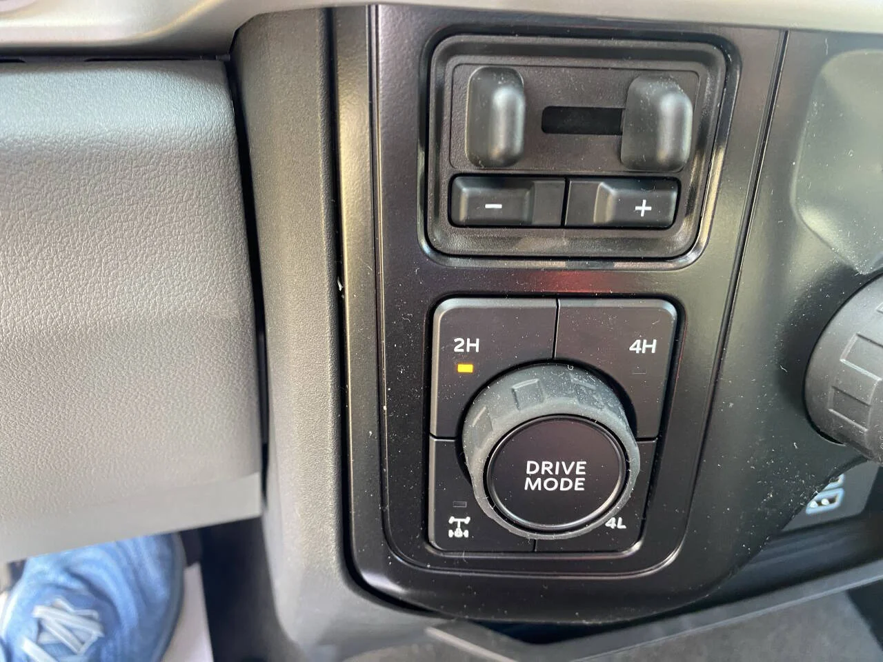 New 2026 Argon Blue Metallic Ford F-250® XLT image 27