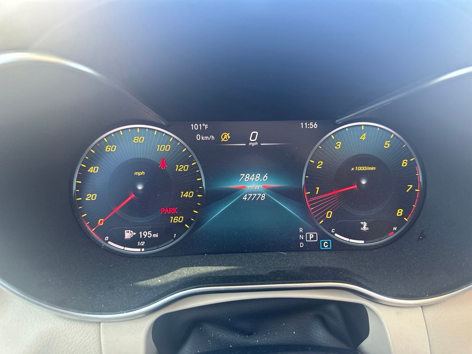 Used 2022  Mercedes-Benz GLC 300 image 10