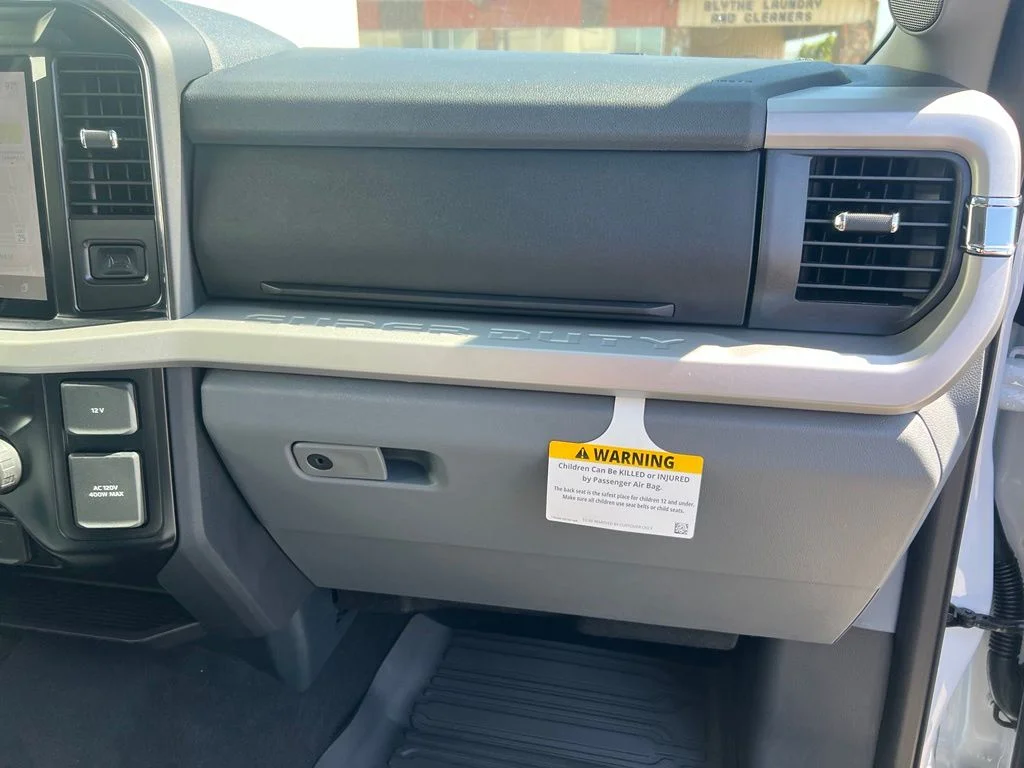 New 2026 Oxford White Ford F-250® XLT image 27