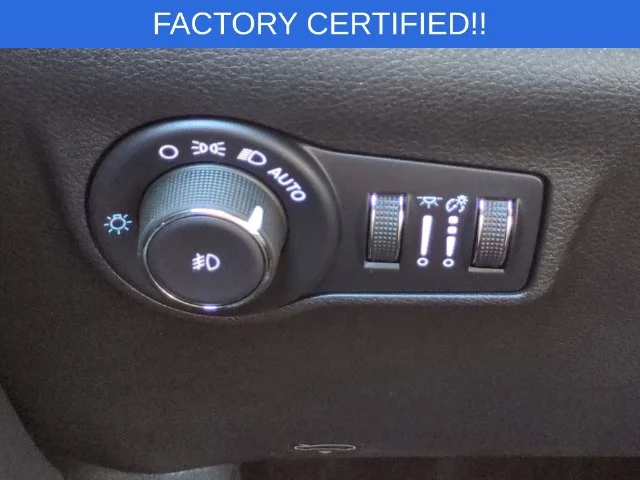 Used 2026 Silver Jeep Limited image 18