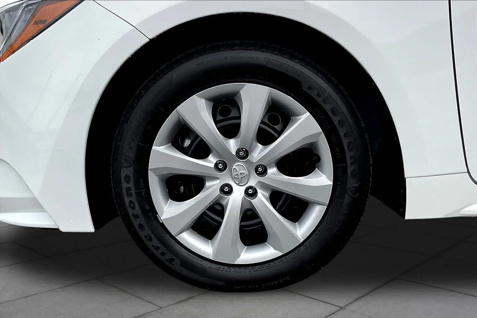 Used 2026 Ice Cap Toyota LE image 11