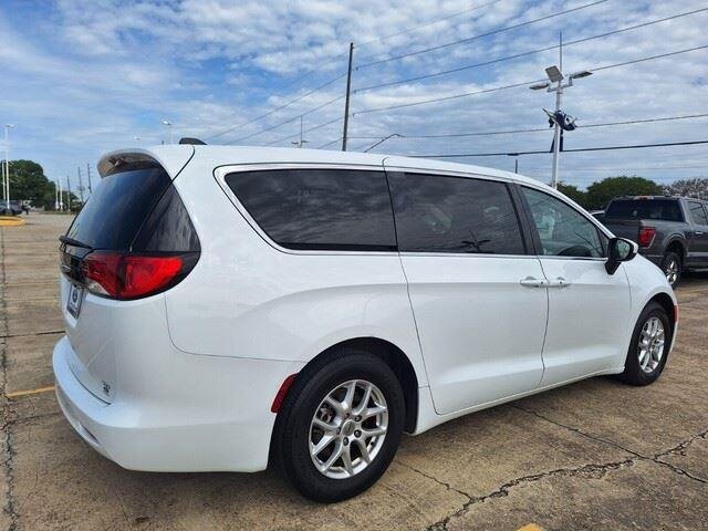 Used 2023 Bright White Clearcoat Chrysler LX image 5