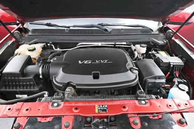 Used 2021 Red Chevrolet ZR2 image 29