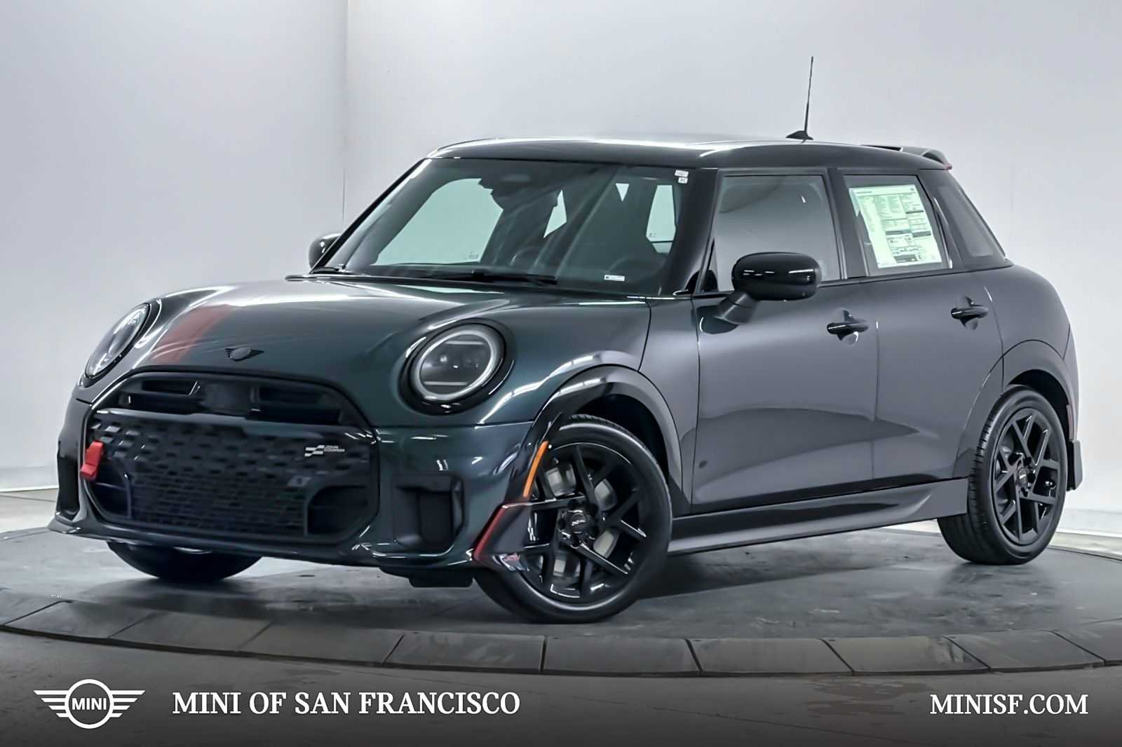 2026 MINI 4 Door Iconic