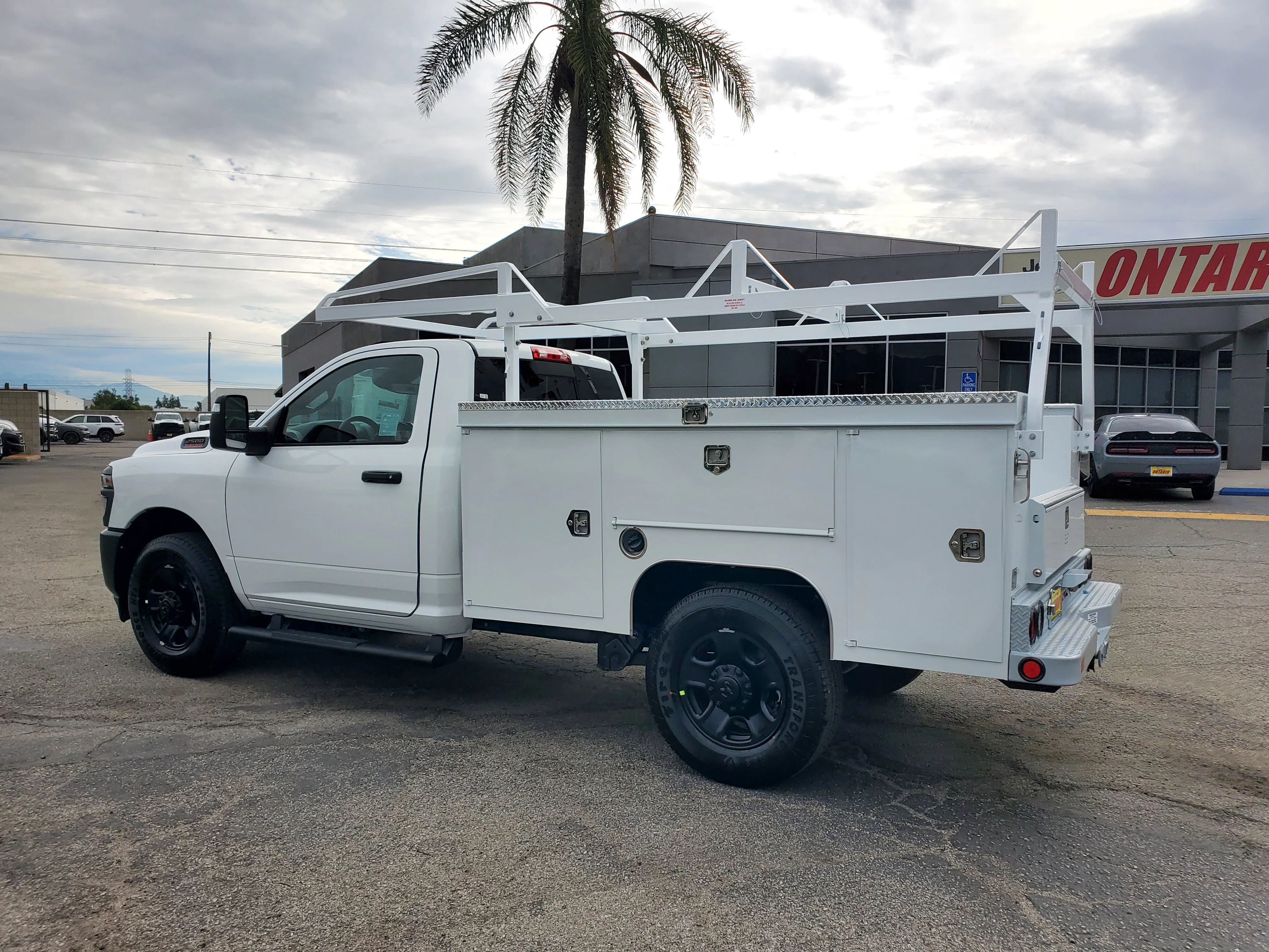 New 2026 Bright White Clear-Coat Exterior Paint RAM Tradesman image 6