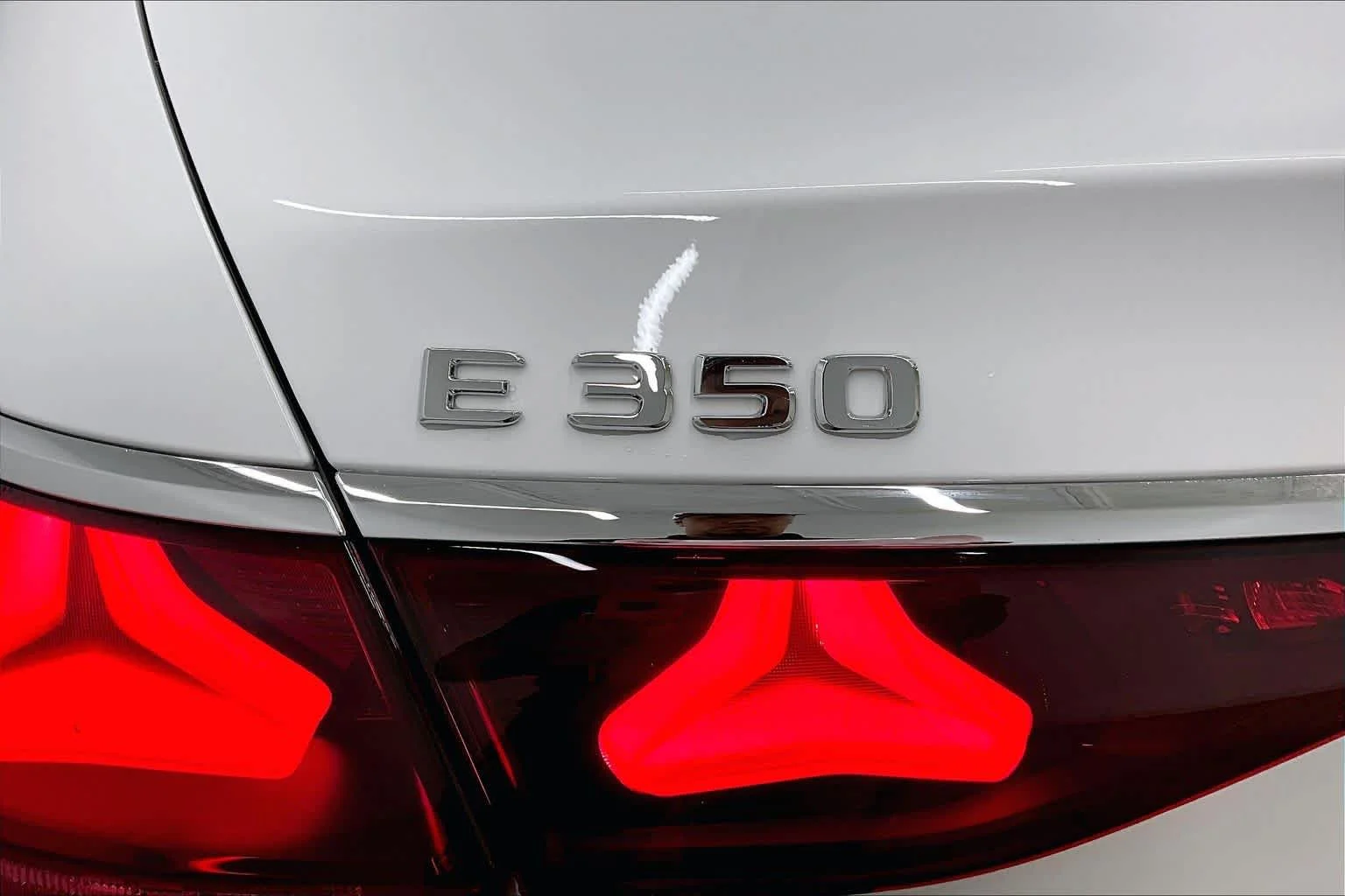 New 2026 Polar White Mercedes-Benz E 350 image 15