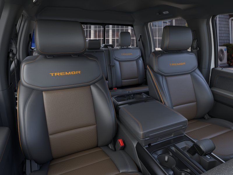 New 2025 Oxford White Ford Tremor image 10