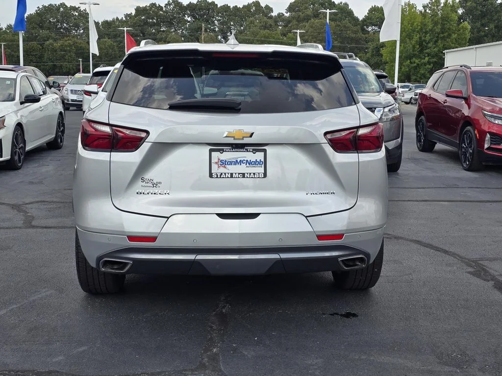 Used 2021 SILVER ICE METALLIC Chevrolet Premier image 6