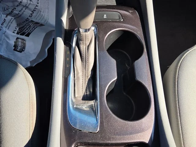 Used 2016 Silver Chevrolet LS image 18