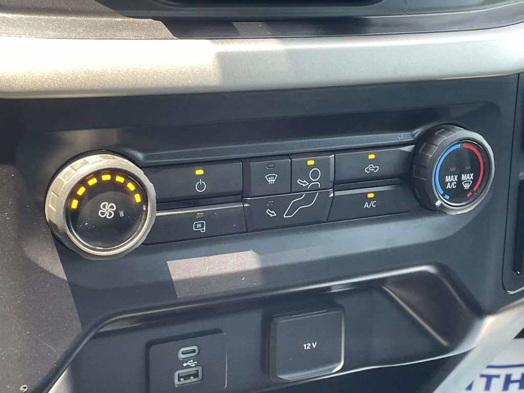 Used 2021 White Ford XL image 28