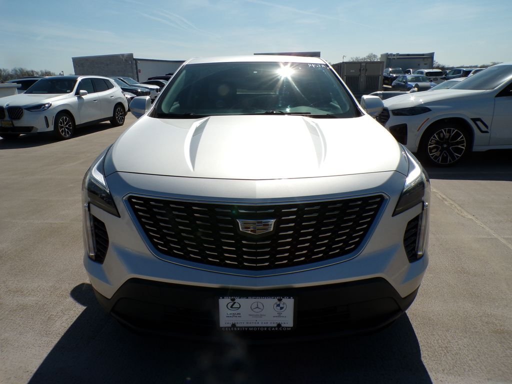 Used 2019 Cadillac XT4 Luxury with VIN 1GYAZAR41KF141496 for sale in Springfield, NJ