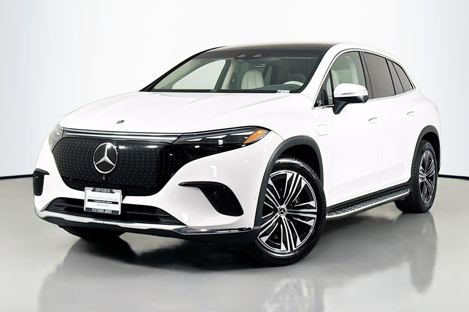 2024 Mercedes-Benz EQS SUV EQS 450+'s photo