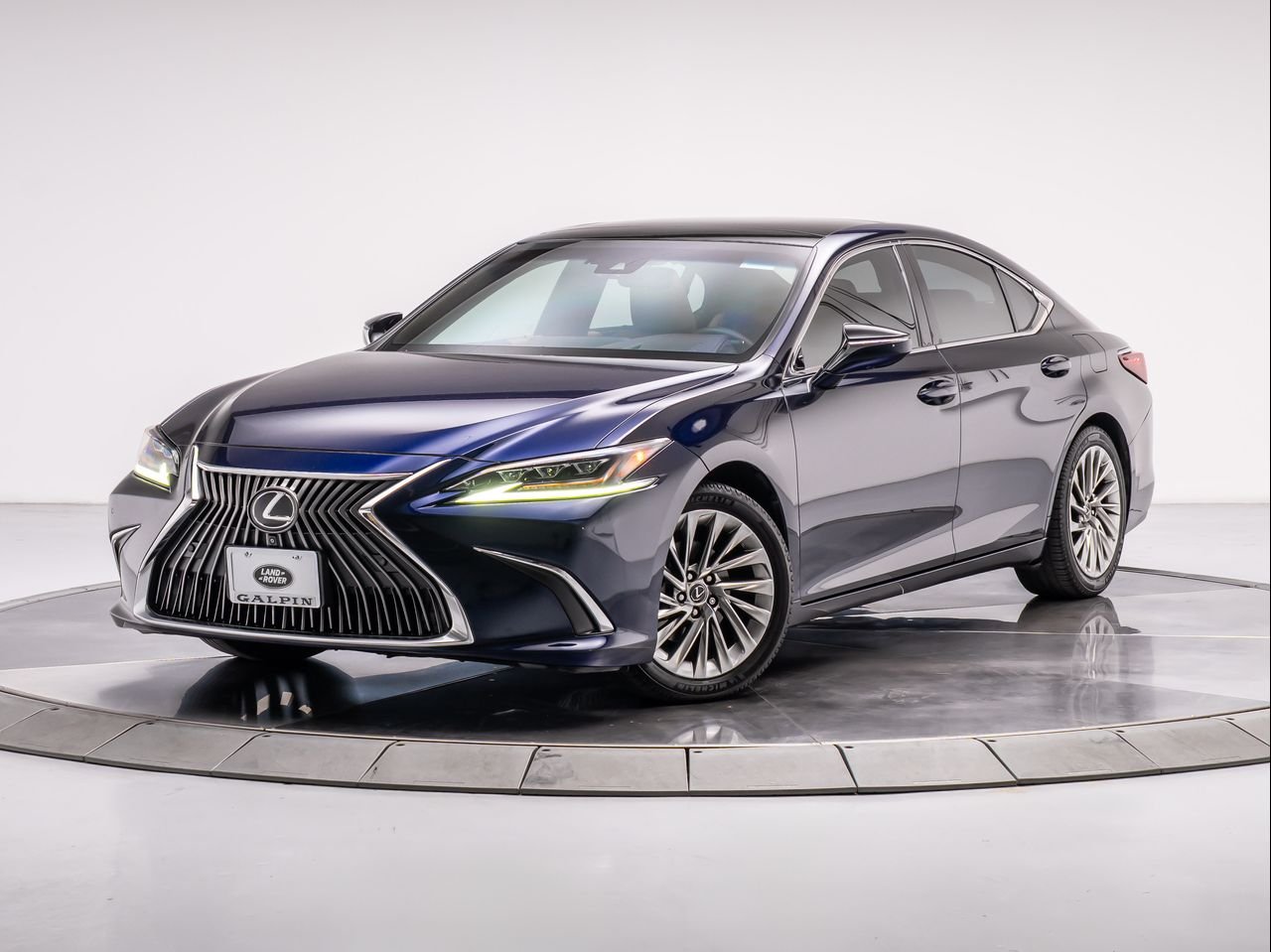 2019 Lexus ES