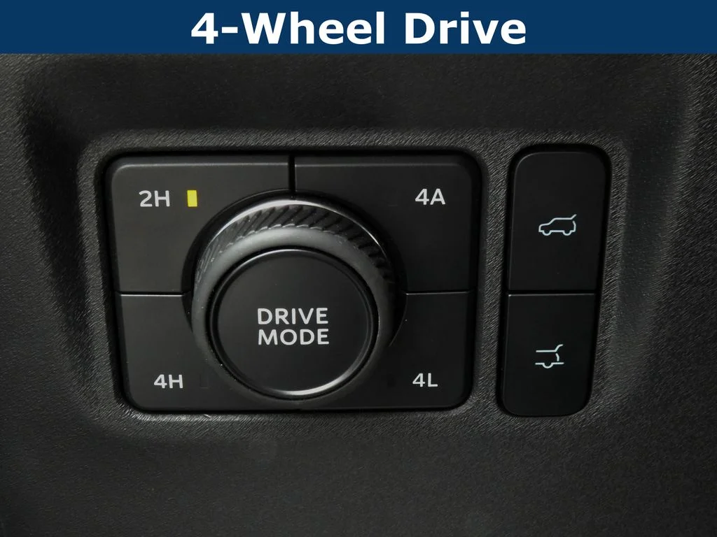 Used 2025 White Ford Platinum image 32