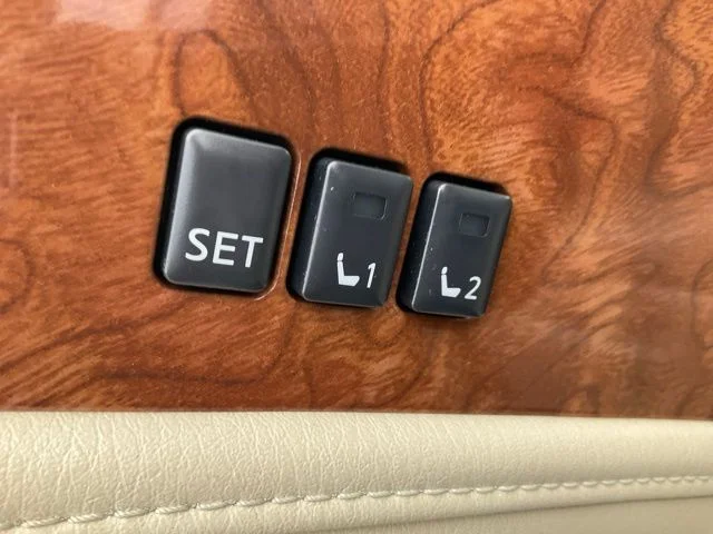 Used 2019 Blue INFINITI LUXE image 7