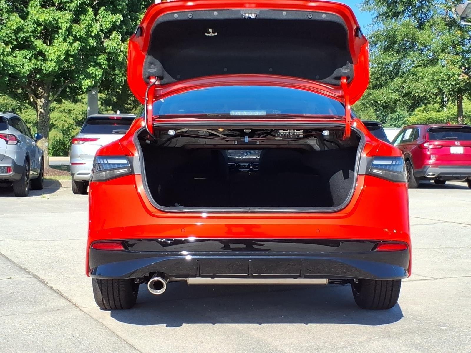 New 2026 Energetic Ember / Super Black Two-tone Nissan SR image 25