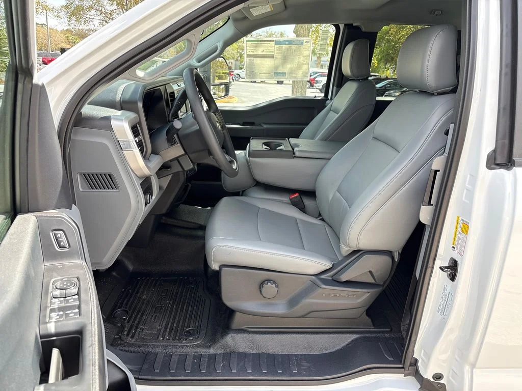 New 2026 White Ford XL image 18