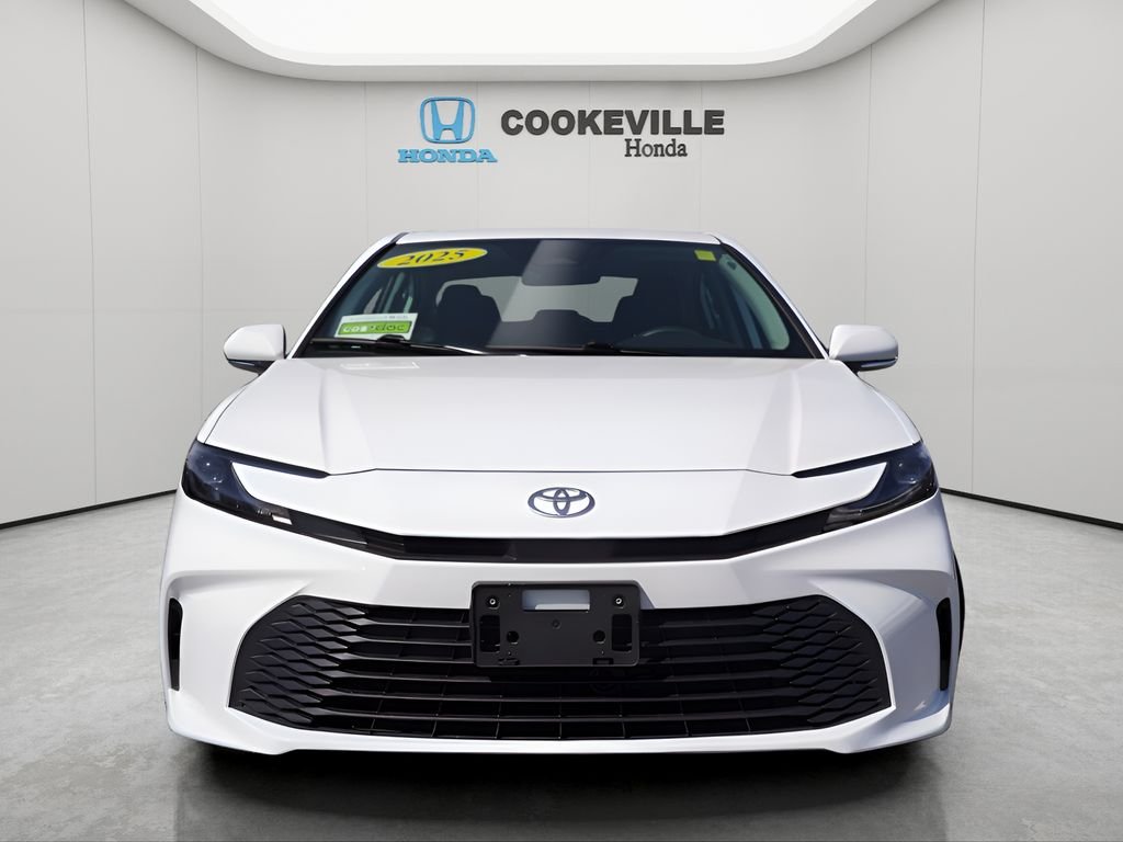 Used 2025 Ice Cap Toyota LE image 4
