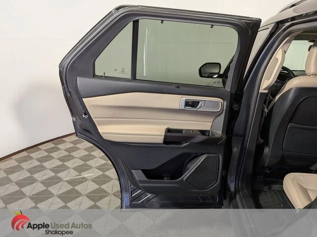 Used 2020 Gray Ford Limited image 32