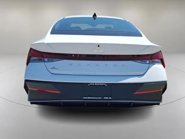 New 2026 White Hyundai SE image 6