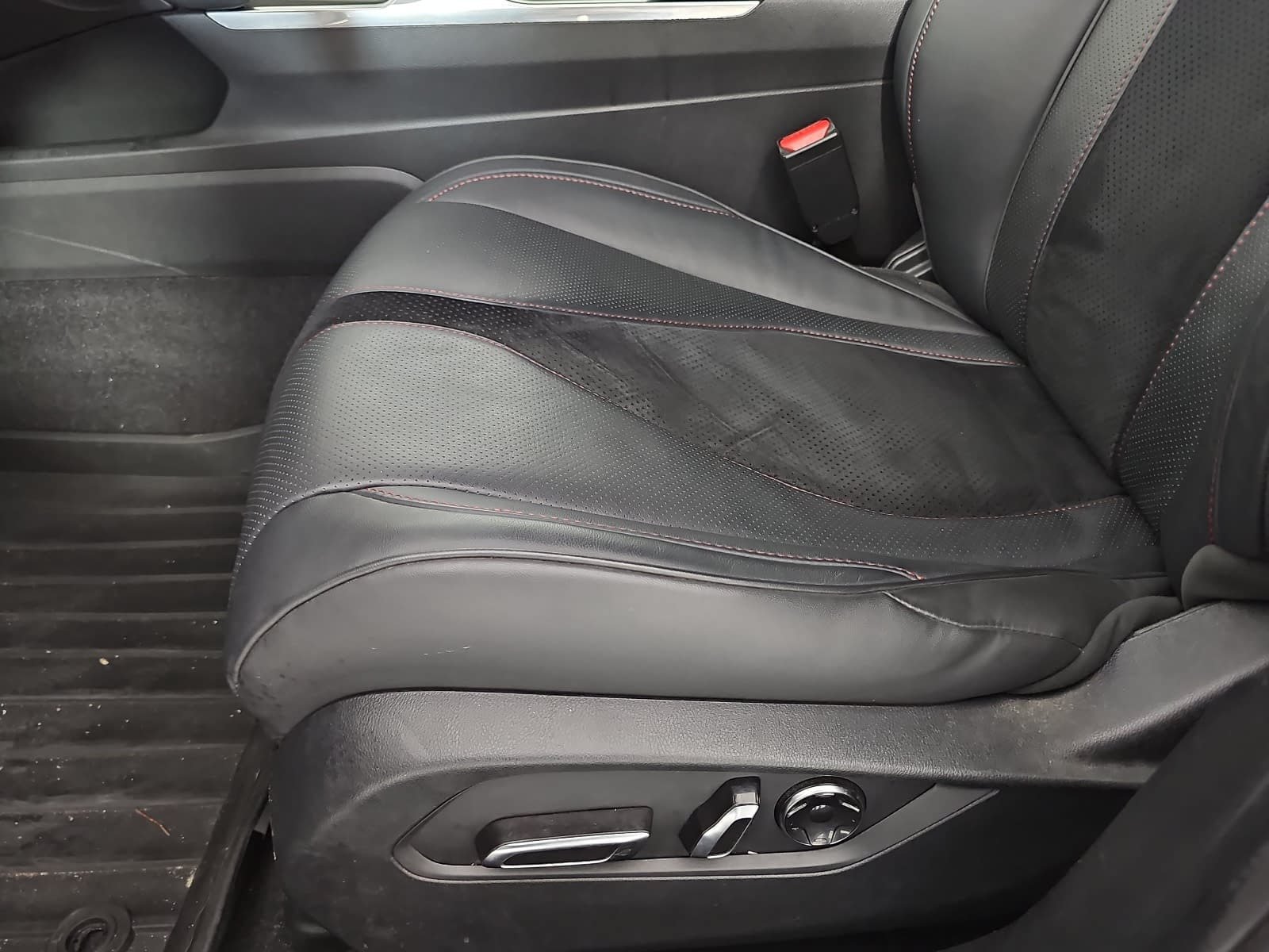 Used 2023 Gray Acura A-Spec Package image 28