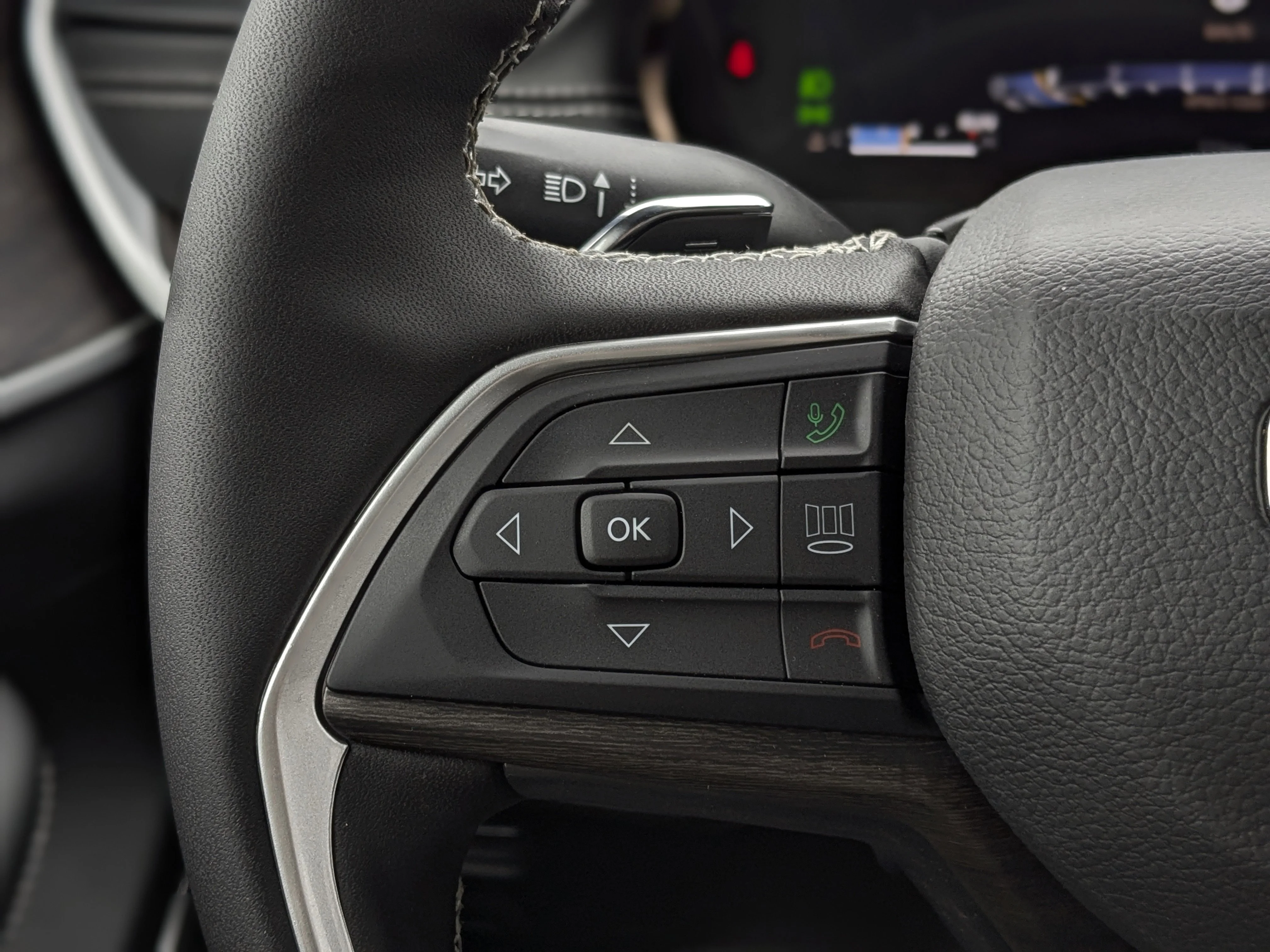 New 2026 Black Jeep Limited - - Panoramic Sunroof - Limited Altitude Pack - 20 Gloss Black Wheels - Luxury Tech II - image 19