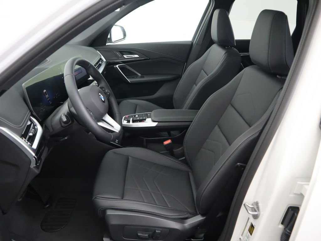2025 BMW X1 28i - Photo 21