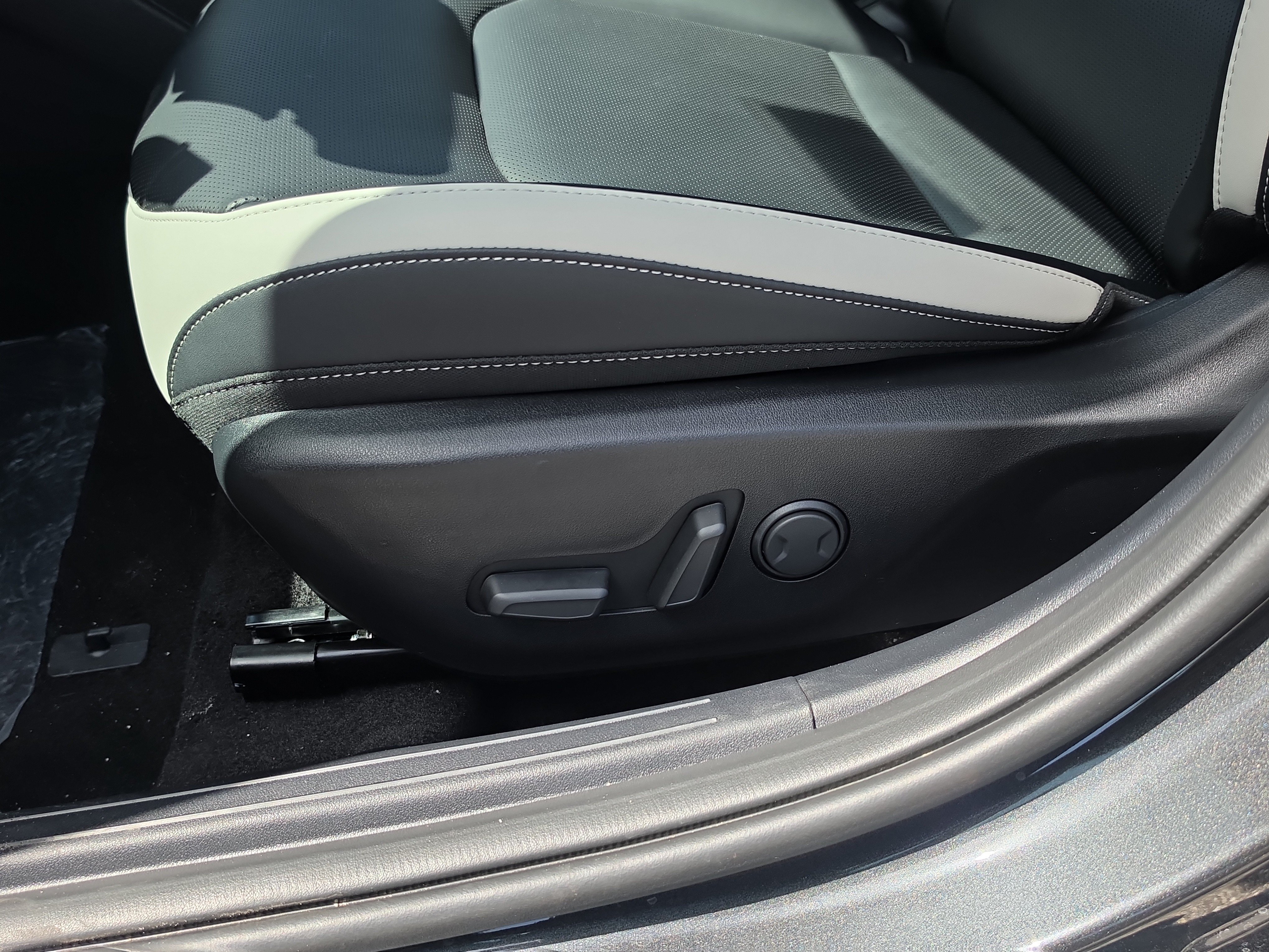 New 2026 Interstellar Gray Kia GT-Line Turbo image 20