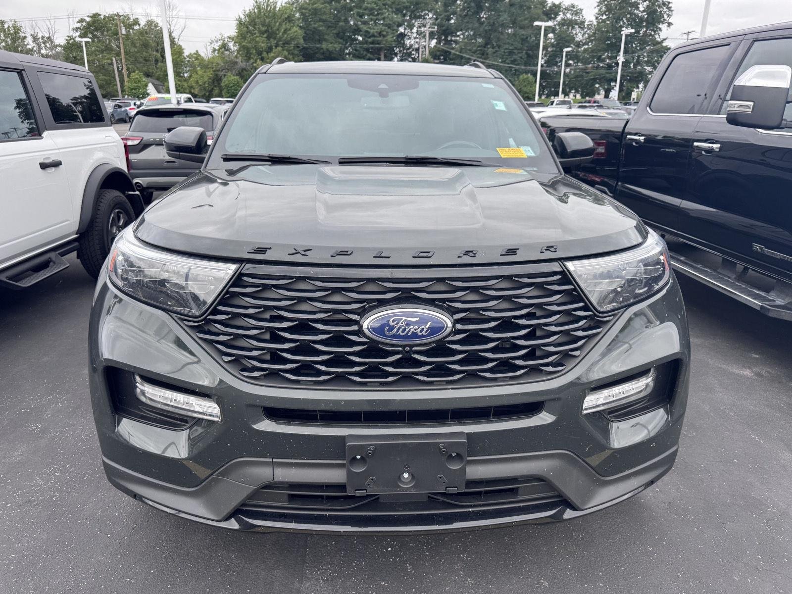 Used 2022 Forged Green Ford ST-Line image 2