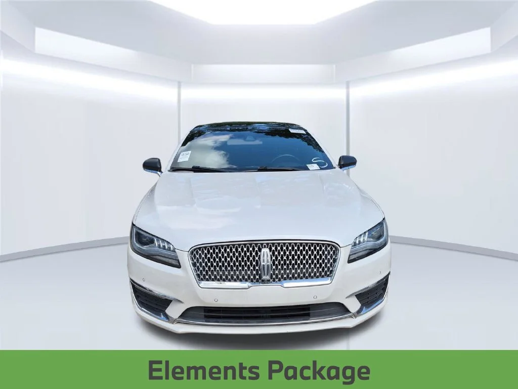 Used 2020 White Lincoln Reserve image 5