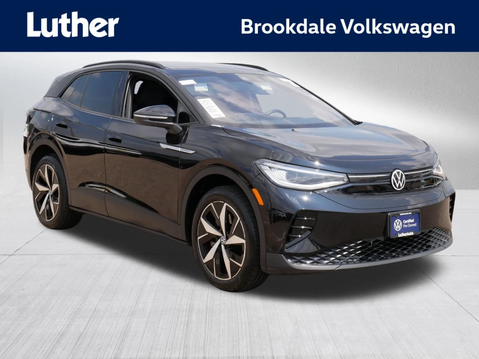 Certified Used 2023 Deep Black Pearl Volkswagen Pro S image 1