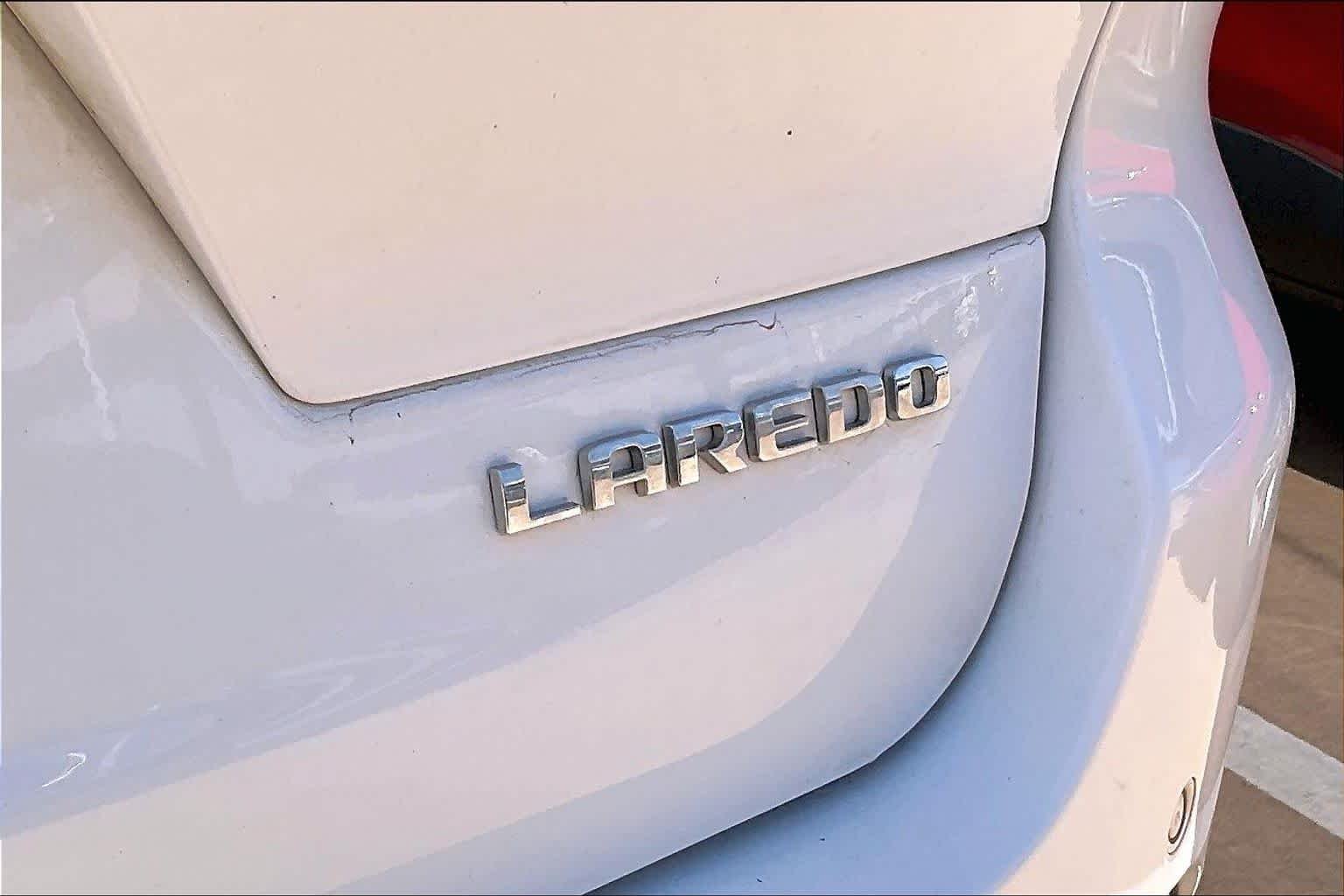 Used 2023 Bright White Clearcoat Jeep Laredo image 11