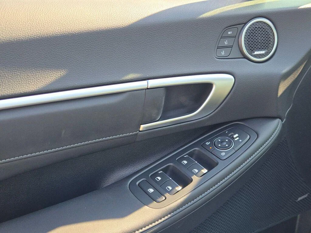 2025 Hyundai Sonata Hybrid Limited - Photo 21