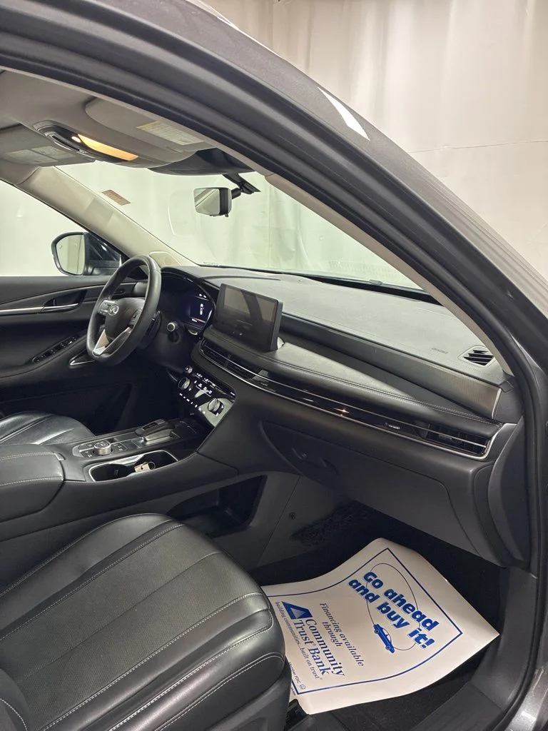 Used 2023 Gray INFINITI LUXE image 35