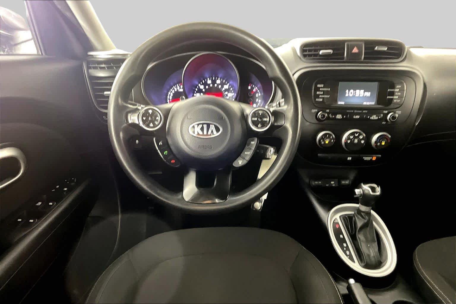 Used 2016 Titanium Gray Kia Base image 6