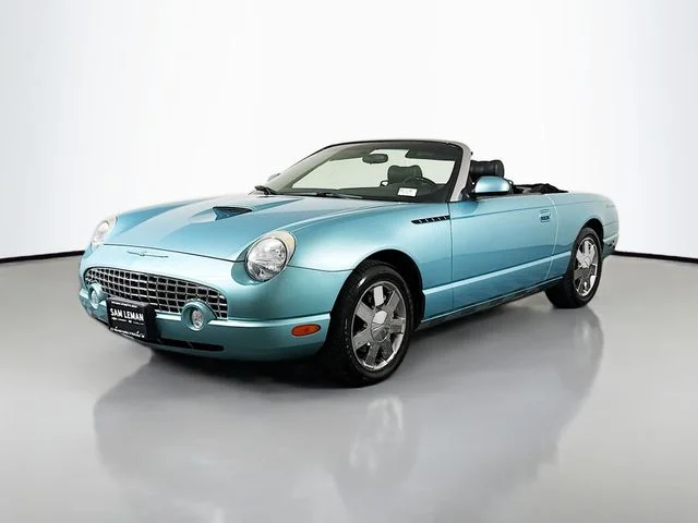 Used 2002 Blue Ford Base image 3