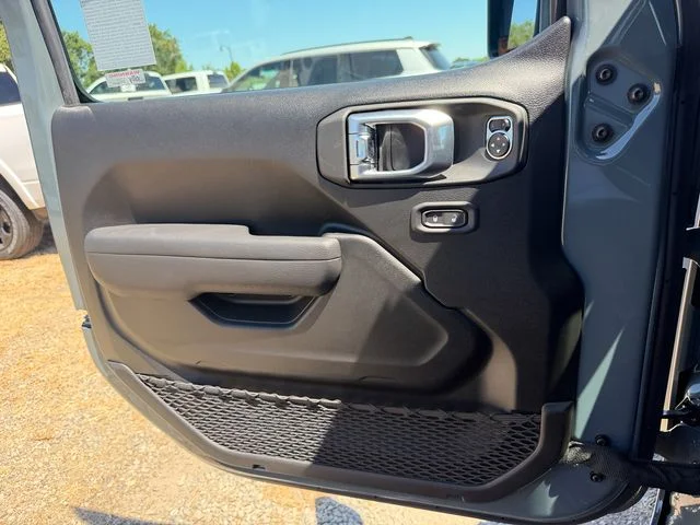 New 2026 Anvil Clearcoat Jeep Sport S image 13