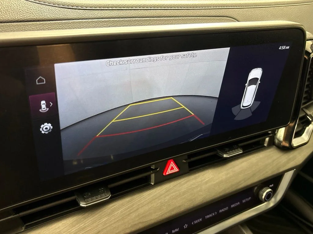 Used 2025 White Kia X-Line image 36