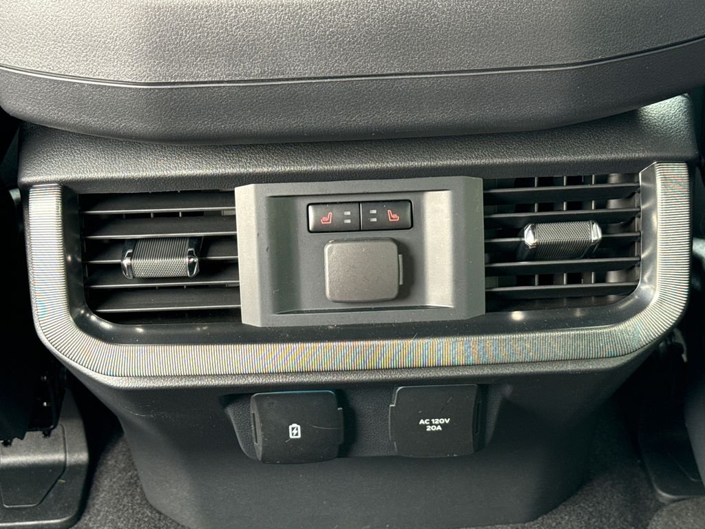2025 Ford F-150 Platinum - Photo 22