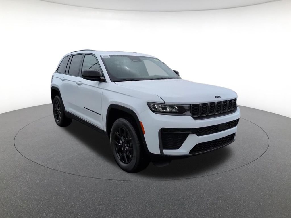 New 2026 Bright White Clear-Coat Exterior Paint Jeep Laredo image 4