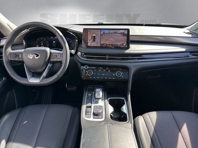 Used 2026 White INFINITI LUXE image 3