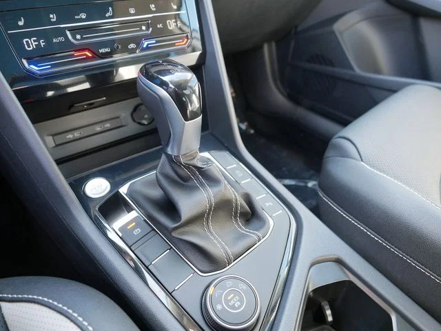 New 2026 White Volkswagen 1.5T SEL image 11