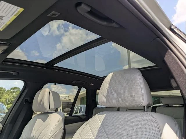 New 2026 Mineral White Metallic BMW sDrive40i image 14