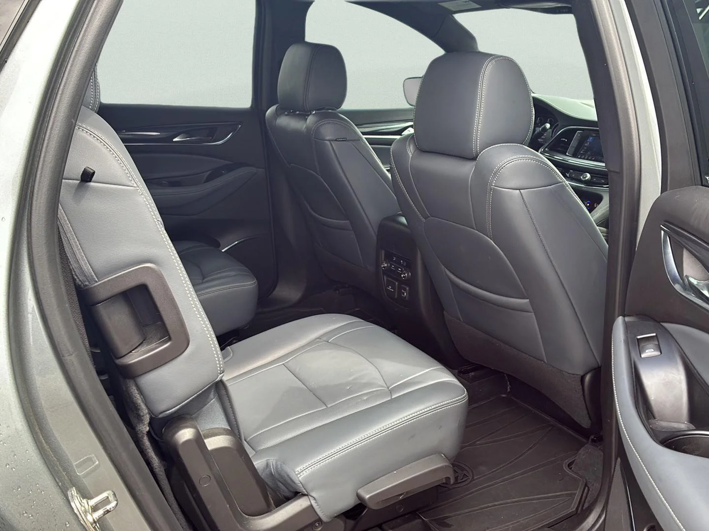 Used 2024 Moonstone Gray Metallic Buick Essence image 8